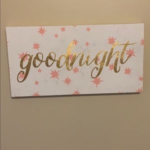 “Goodnight” room decor